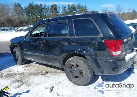 2007 Jeep Grand Cherokee Laredo z USA, uszkodzony, nr VIN 1J8HR48N97C697816